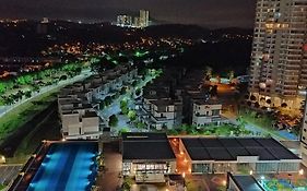 Rf Homestay Nilai